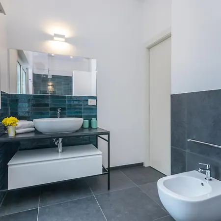 La Fiorella: Con Terrazze In Apartament Alassio