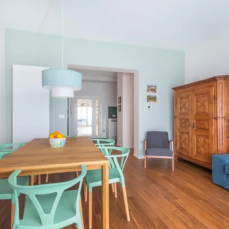 La Fiorella: Con Terrazze In * Alassio